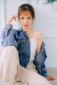 《漂亮的女邻居》电影